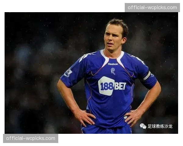 通讯：从巴黎青训弃将到国家队常客，朗斯后卫凯文-丹索的逆袭之路